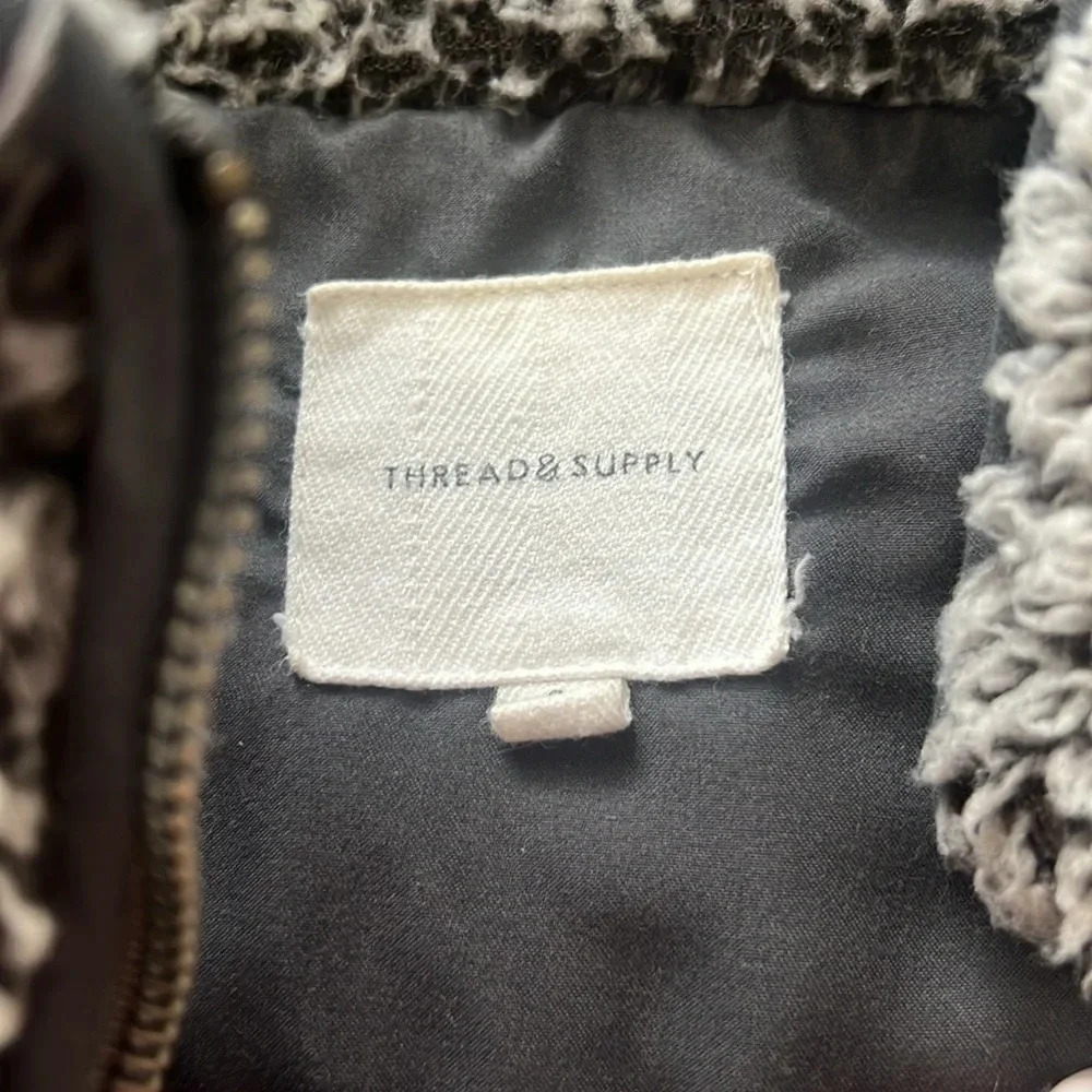 Thread and Supply Casual Sweatshirt Grey - Picture 4 of 4